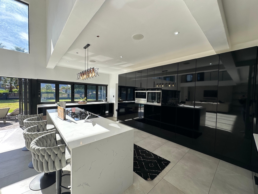 4 Bedroom Property for Sale in The Islands Estates North West